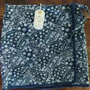 Loveriche womens wrap around skirt NWT